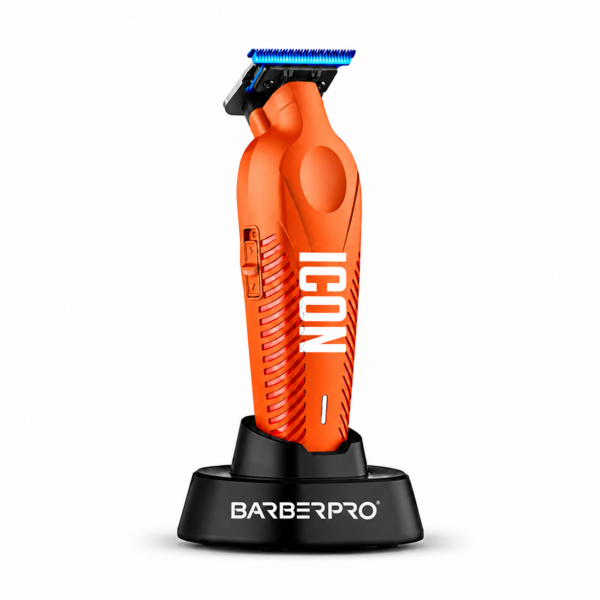 מכונת פיניש BarberPRO ICON Z-7900 בצבע כתום קיץ על מעמד טעינה שחור