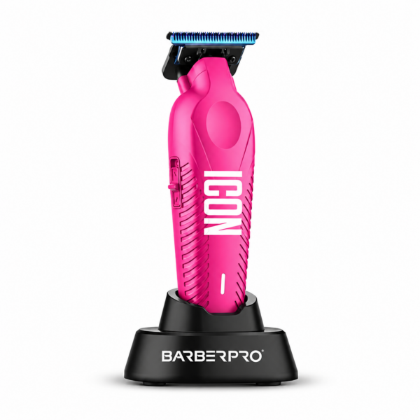 מכונת פיניש BarberPRO ICON Z-7900 בוורוד חם על מעמד טעינה שחור